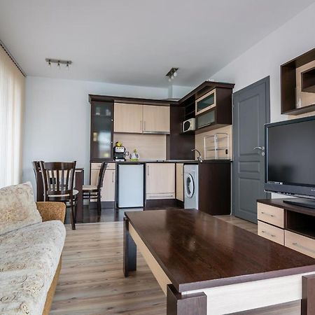 Cozy One-Bedroom Apartment In Night Breeze Burgas City Eksteriør billede