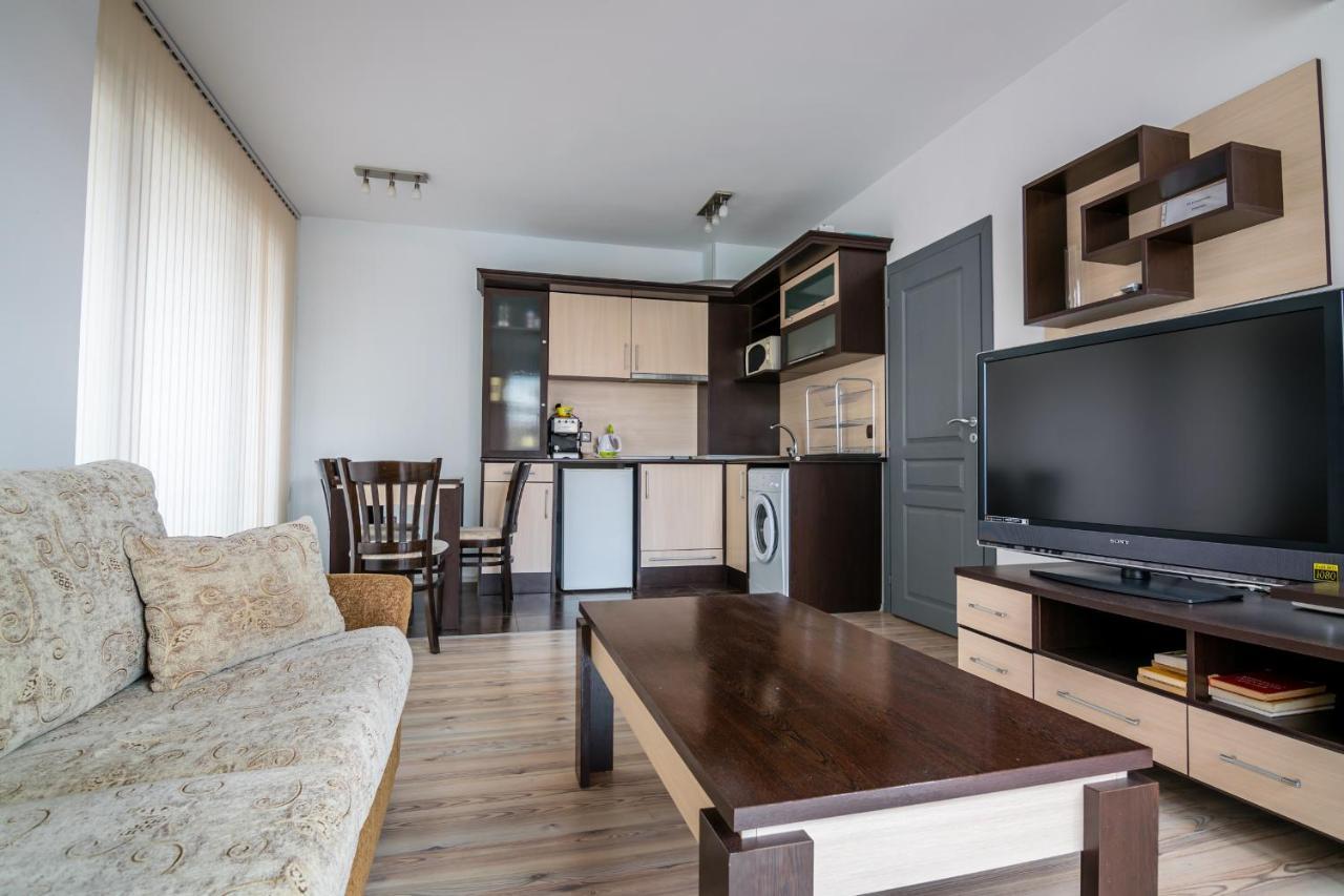 Cozy One-Bedroom Apartment In Night Breeze Burgas City Eksteriør billede